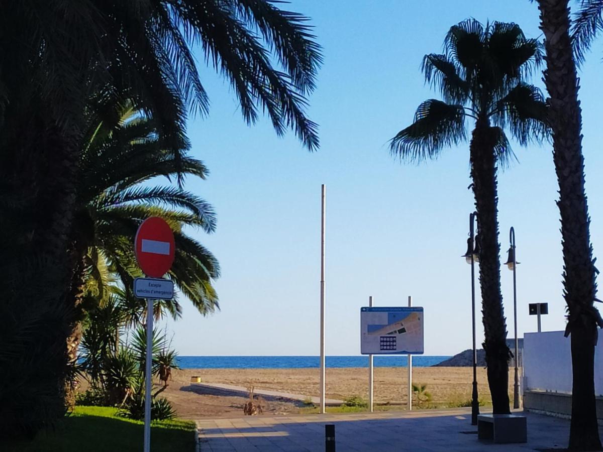 Encantador Apartamento Frente A La Playa De Bara Roda de Bará Buitenkant foto